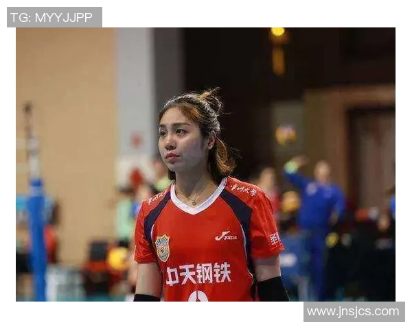 上海排球队以60分领跑杯赛积分榜展现强劲实力和夺冠希望