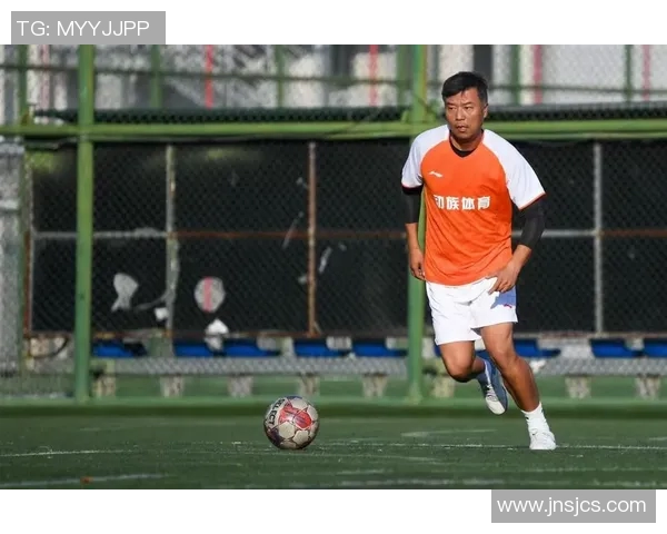 武汉足球明星赛精彩瞬间回顾与球员风采展示 武汉足球明星赛精彩瞬间回顾与球员风采展示