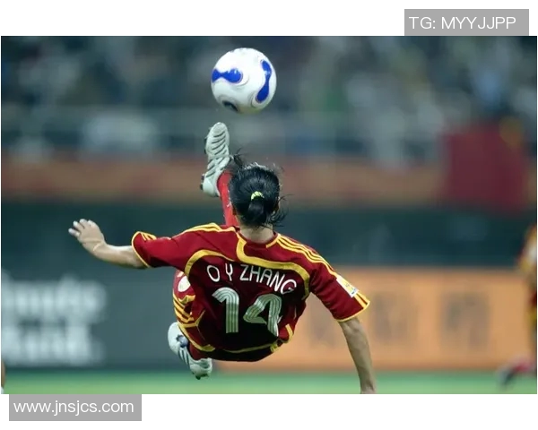 疫情期间离世的足球明星及其对足球界的影响分析