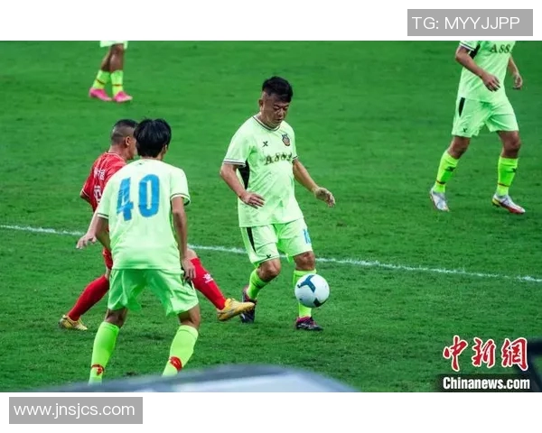 足球明星抠脚趣味瞬间大集合让我们一起欣赏他们的搞笑时刻 足球明星抠脚趣味瞬间大集合让我们一起欣赏他们的搞笑时刻