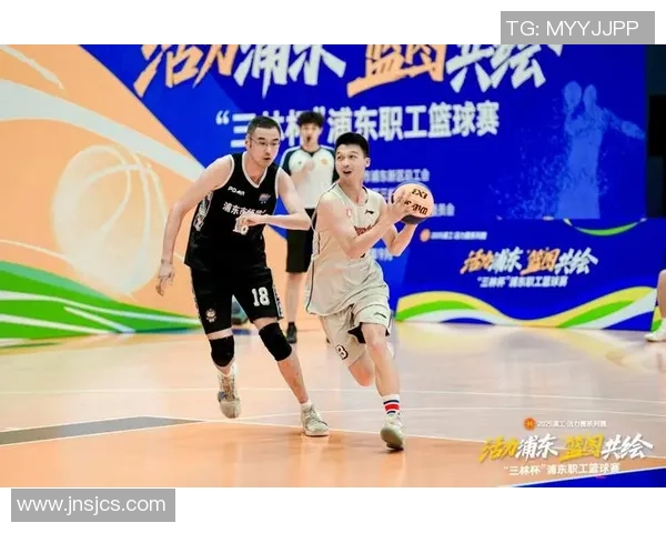 足球明星篮球赛激情对决明星球员跨界竞技展现运动魅力与友谊精神